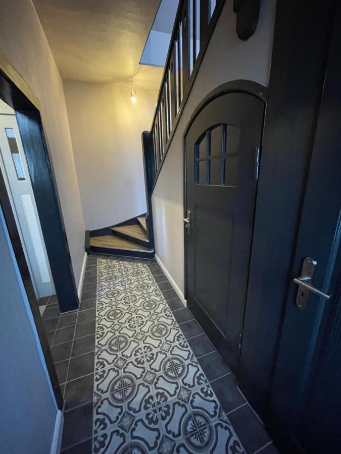Erfbnb - 40qm Mit Kueche, Bad, Schlaf-wohnzimmer In Sued - Stadnah- Neu Erfurt