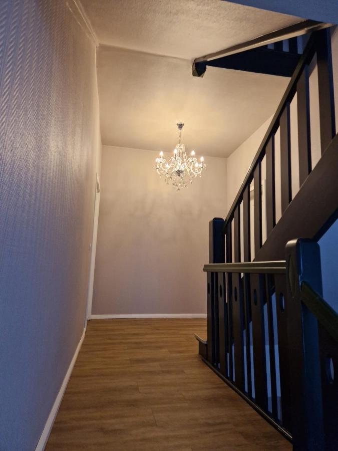 Apartment Erfbnb - 40qm Mit Kueche, Bad, Schlaf-wohnzimmer In Sued - Stadnah- Neu Erfurt