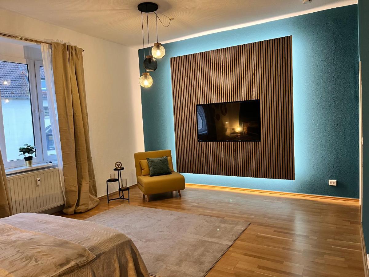 Apartment Erfbnb - 40qm Mit Kueche, Bad, Schlaf-wohnzimmer In Sued - Stadnah- Neu *