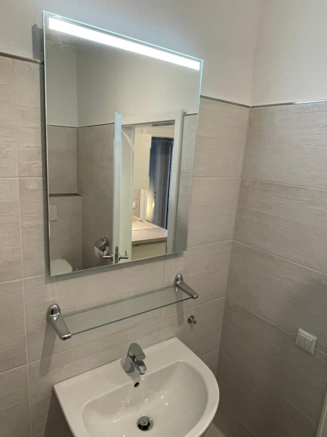 Erfbnb - 40qm Mit Kueche, Bad, Schlaf-wohnzimmer In Sued - Stadnah- Neu Apartment